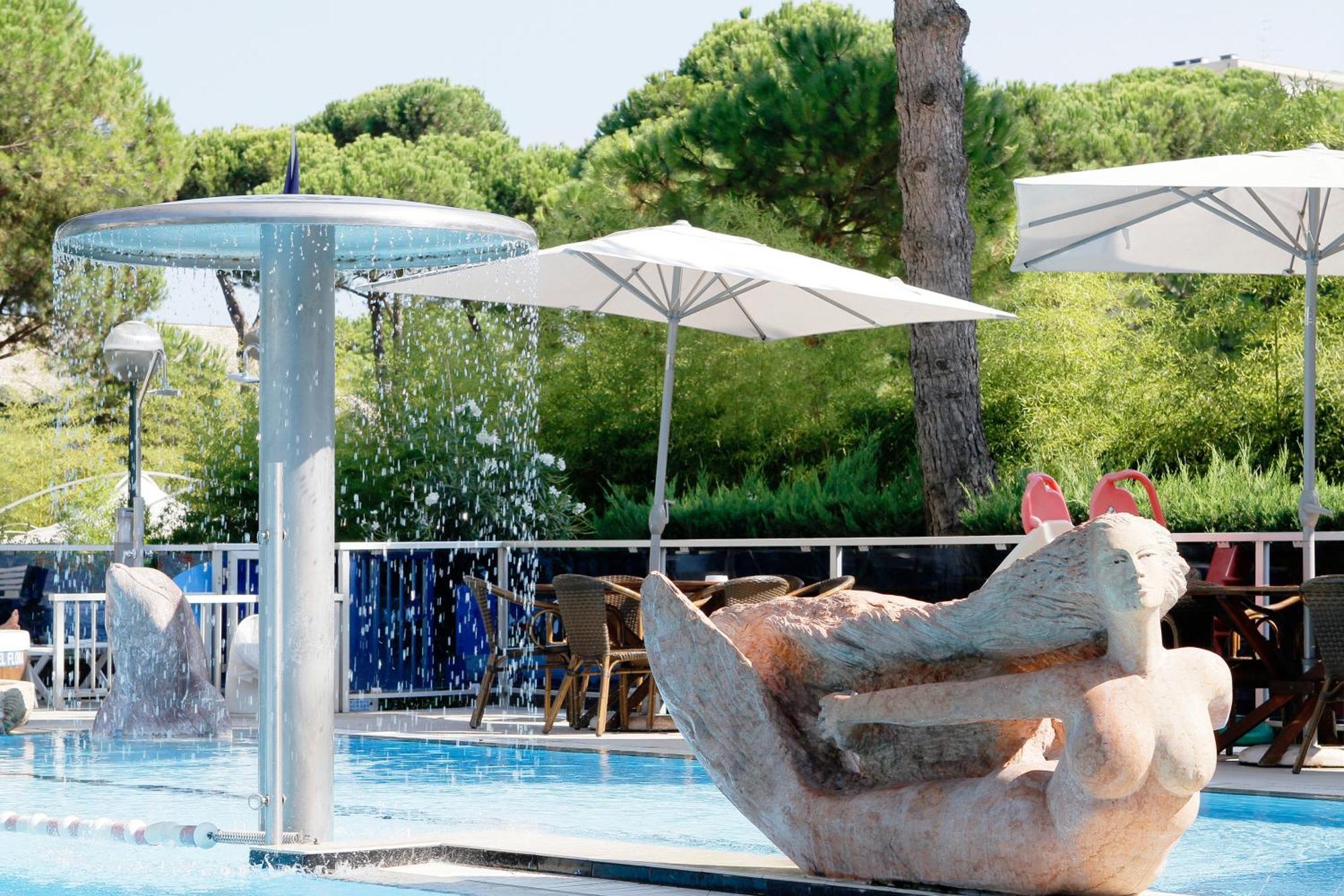 Hotel Flora Milano Marittima Exteriér fotografie