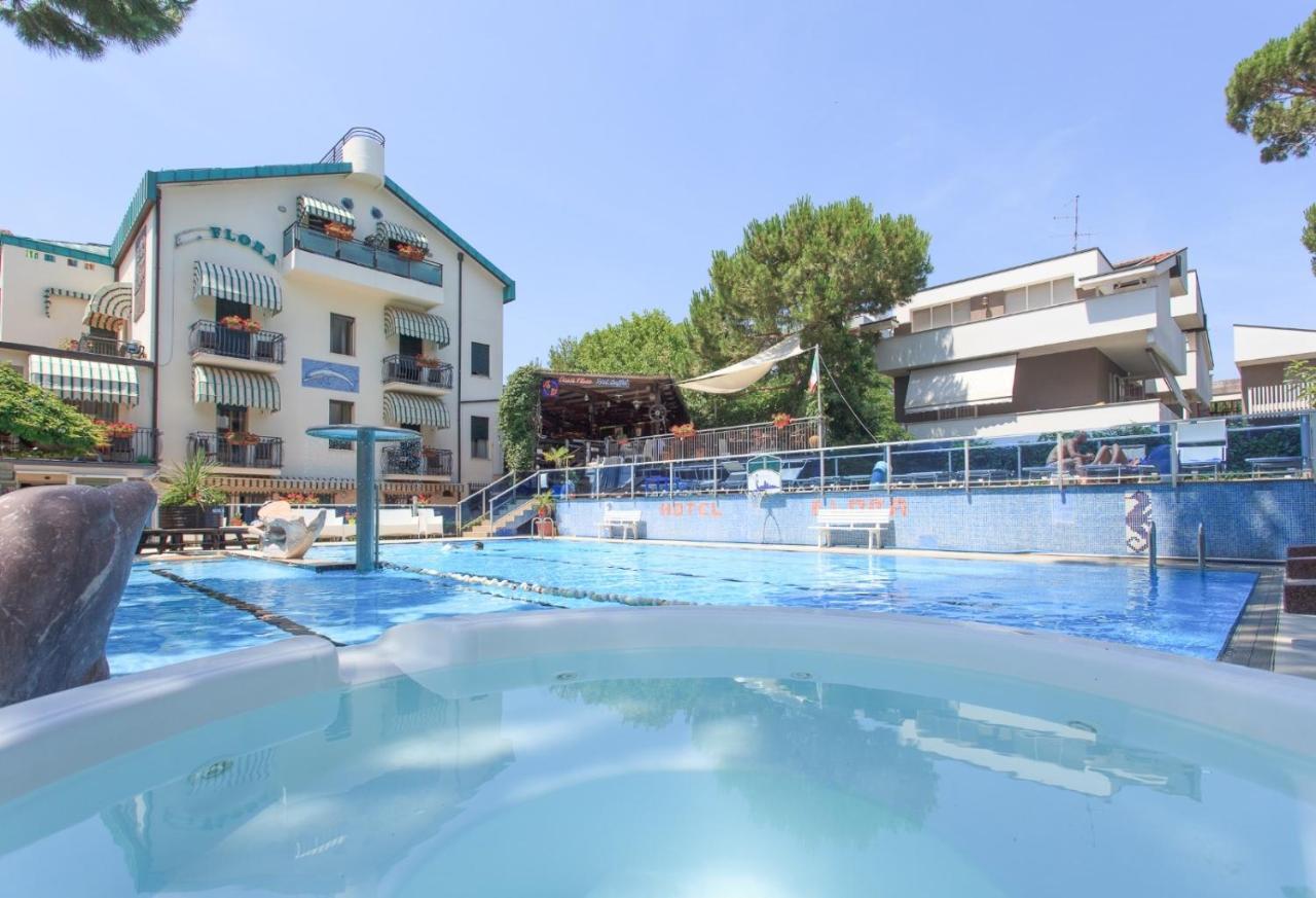 Hotel Flora Milano Marittima Exteriér fotografie