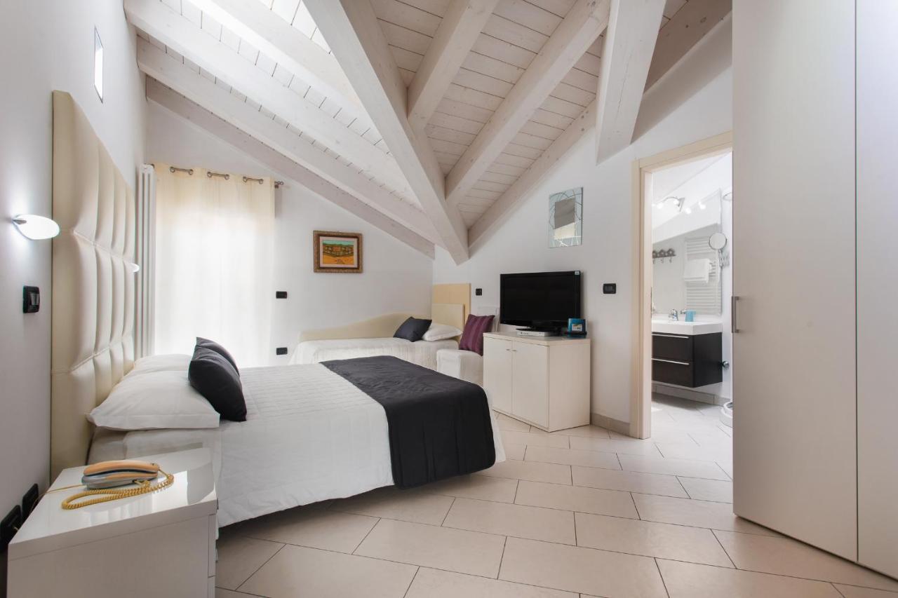 Hotel Flora Milano Marittima Exteriér fotografie
